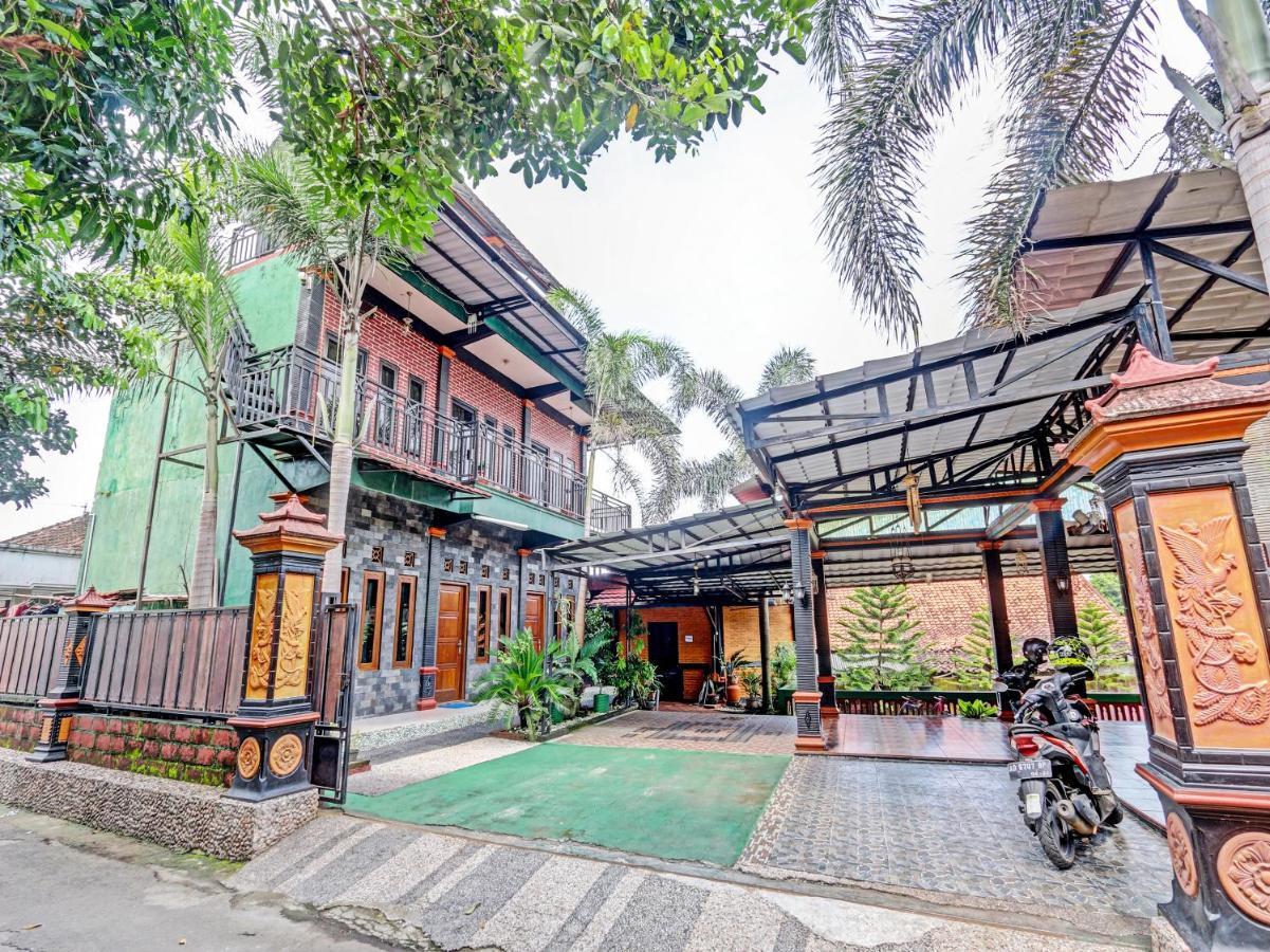 Spot On 91337 Pandu Homestay Klaten Wonogiri Ngoại thất bức ảnh